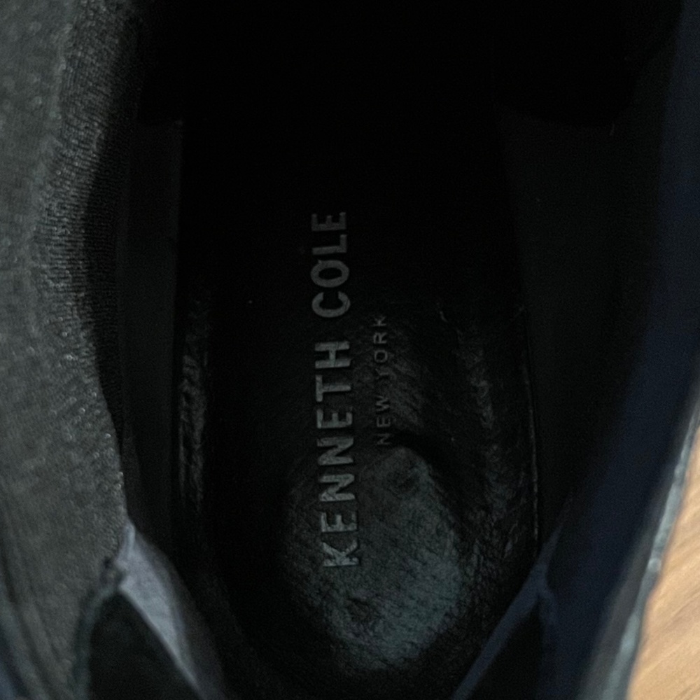 Kenneth Cole black leather boots